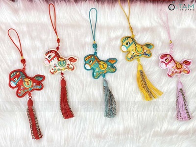 Dây treo Ngựa vải tua rua [Nhiều màu - Cao cấp] PKT-TET-12